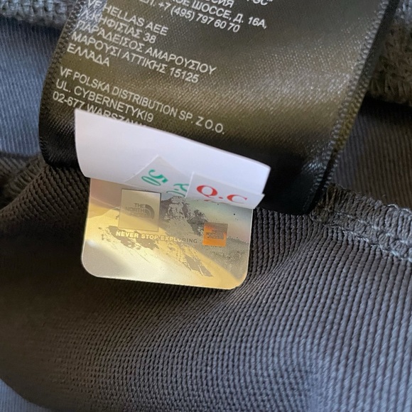 The North Face Men’s Stretch Soft Shell Grey Jacket - Picture 9 of 9